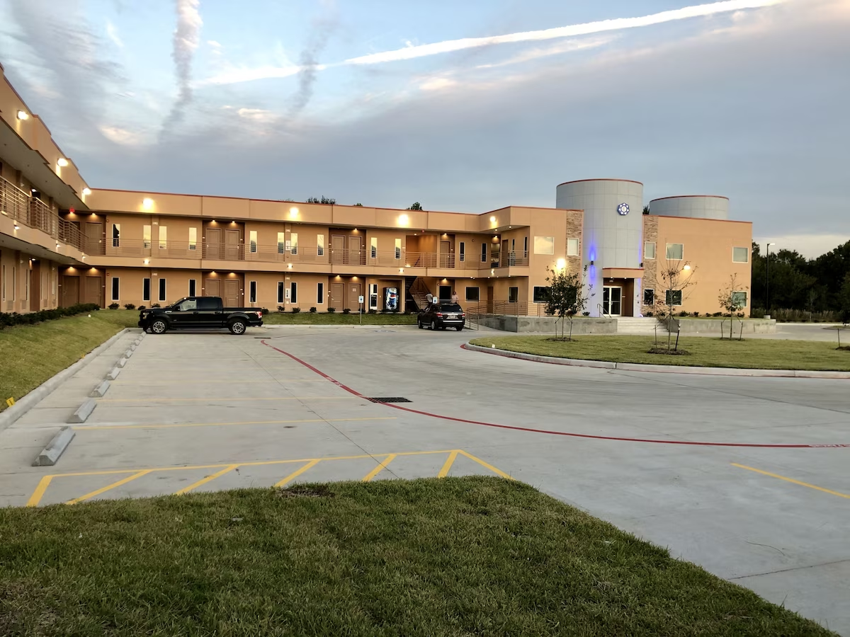 Crystal Inn exterior in Houston